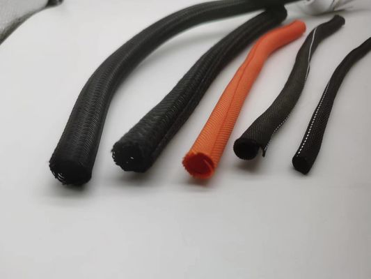 Samogasiewny PET Wrap wokół splecionego kablu z rękawami