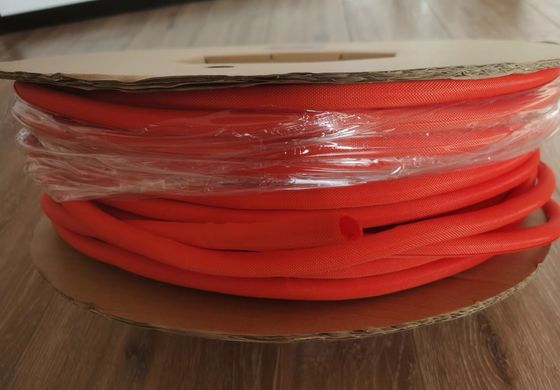 Samogasiewny PET Wrap wokół splecionego kablu z rękawami