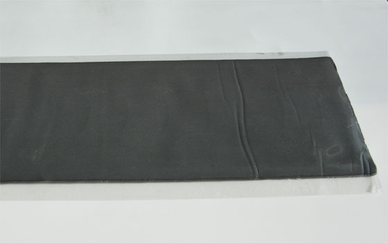 Peel And Stick Samochłodząca się izolacja wodoodporna ochrona plaster odporny na działanie chemiczne